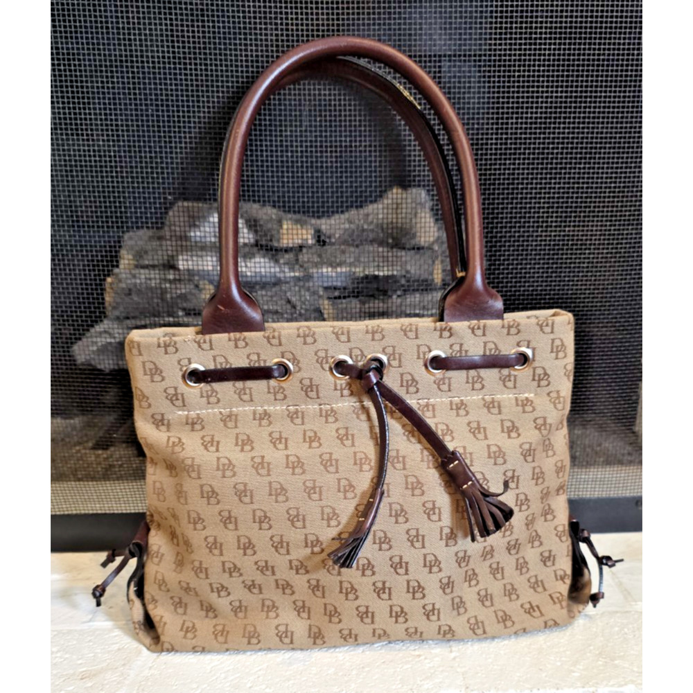 Dooney & Bourke VTG Signature Logo Canvas Tote Bag Tan Leather Trim Monogram